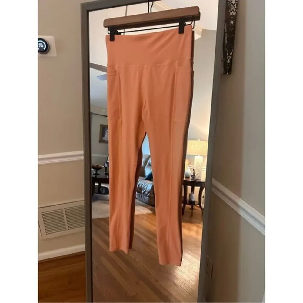 Tone It Up Pick Me‎ Up Leggings Peach Side Pockets